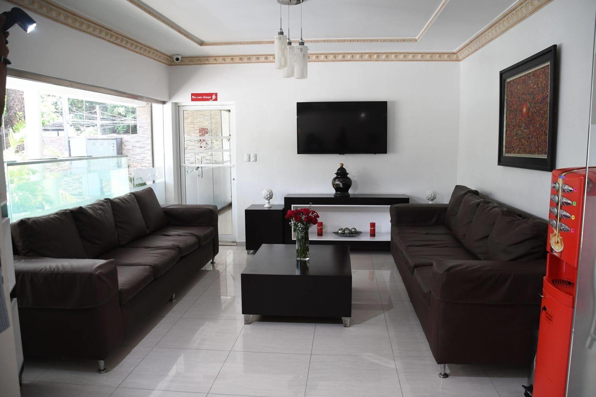Hostal San Francisco De Asis Santo Domingo Exterior photo